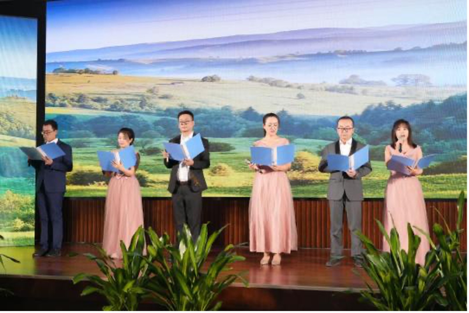 義鐵公司第七屆青年人才聯(lián)誼會(huì)圓滿舉辦 義鐵公司第七屆青年人才聯(lián)誼會(huì)圓滿舉辦